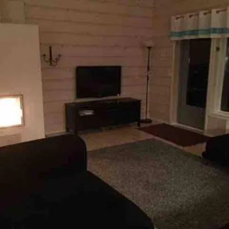 Huvilat Villa Hellitä - Private 3BR Villa with Hot Tub *