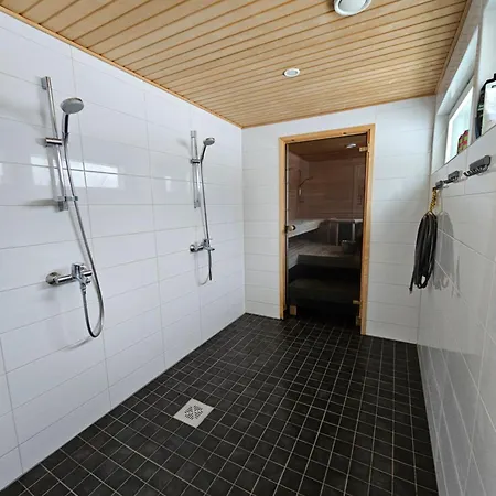 Hellitae - Big, Private And Great Location Yllasjarvi