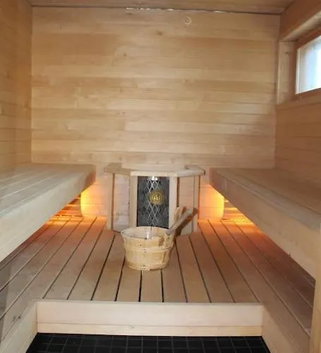 Hellitae - Big, Private And Great Location