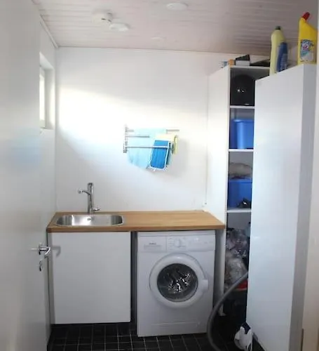 Hellitae - Big, Private And Great Location